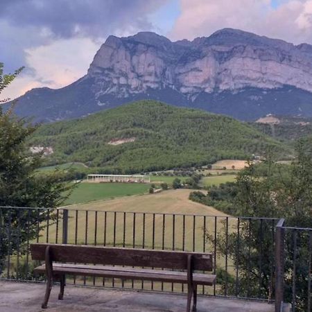 El Pueyo de AraguásPreciosas Vistas A La Montana, Luminoso Y Acogedorアパートメント エクステリア 写真