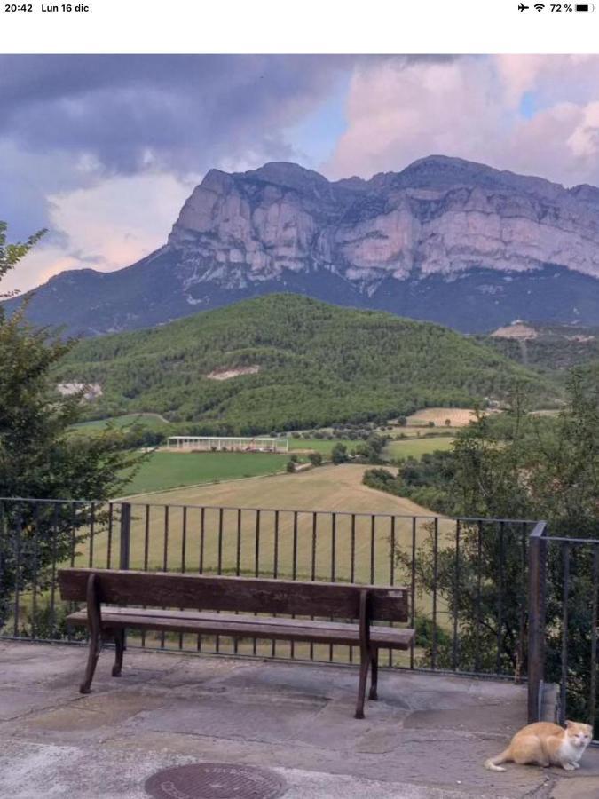 El Pueyo de AraguásPreciosas Vistas A La Montana, Luminoso Y Acogedorアパートメント エクステリア 写真