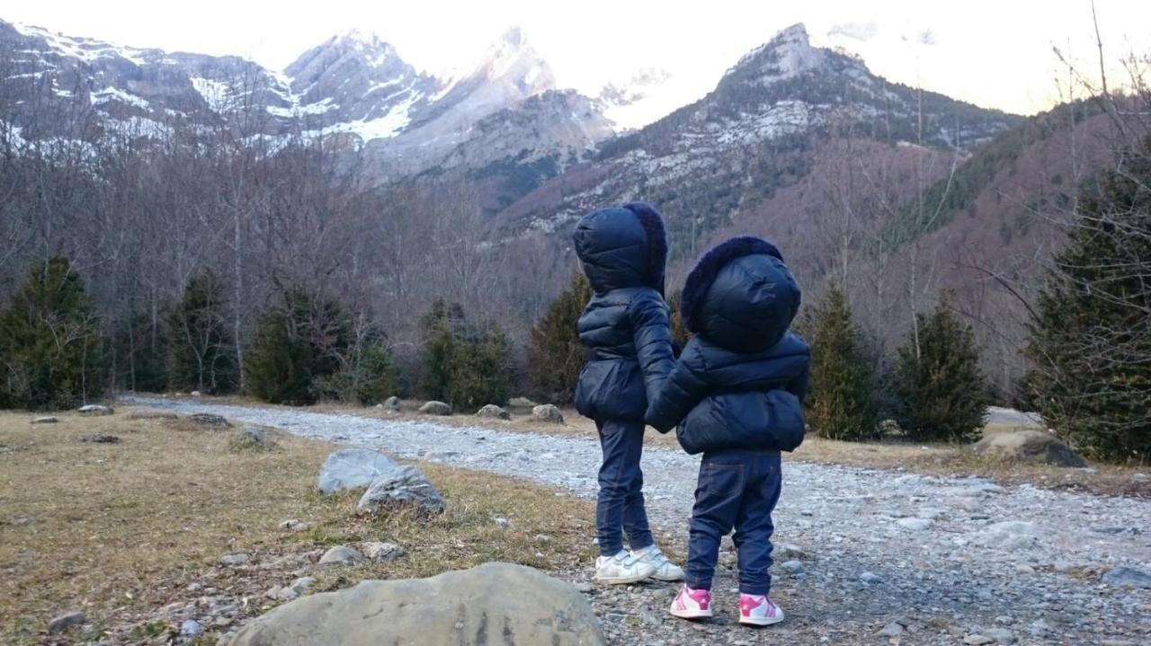 El Pueyo de AraguásPreciosas Vistas A La Montana, Luminoso Y Acogedorアパートメント エクステリア 写真