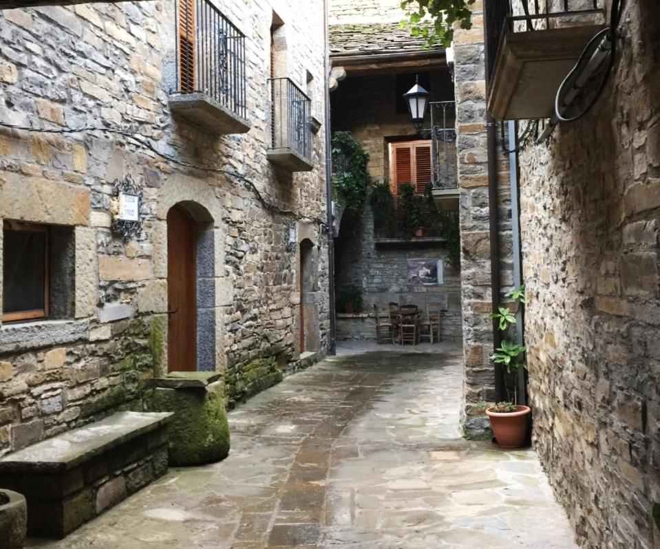 El Pueyo de AraguásPreciosas Vistas A La Montana, Luminoso Y Acogedorアパートメント エクステリア 写真
